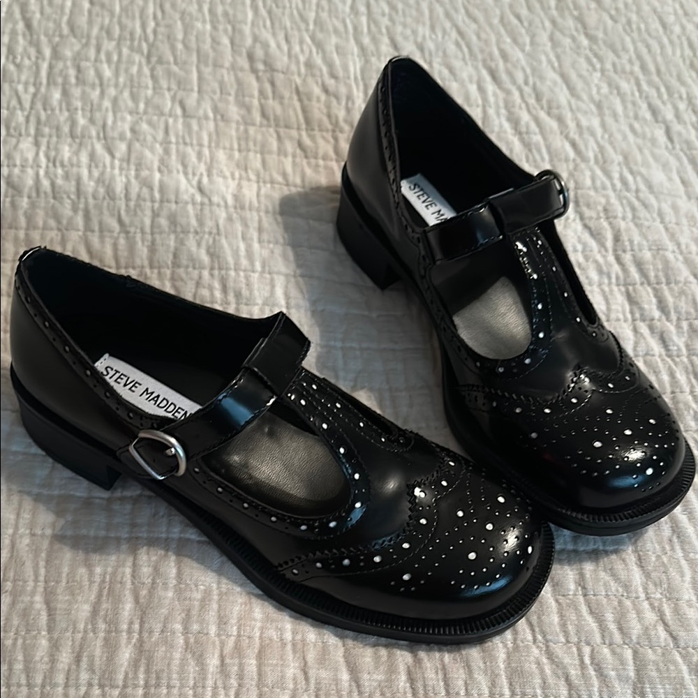 Steve Madden Black Patent Mary Jane Shoes